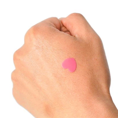 Patch perawatan berjerawat dengan pohon teh